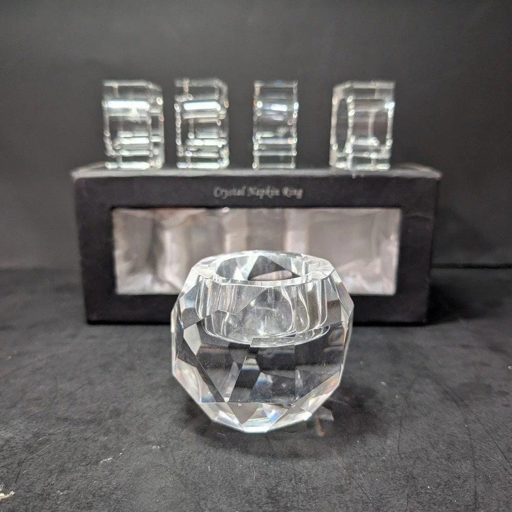 Oleg Cassini Crystal Napkin Rings & Candle Holder, Five Piece Bundle,‎ Tableware